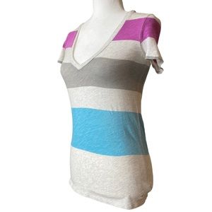 American Eagle Outfitters Women’s gray striped v-neck short sleeve tee, Sz S